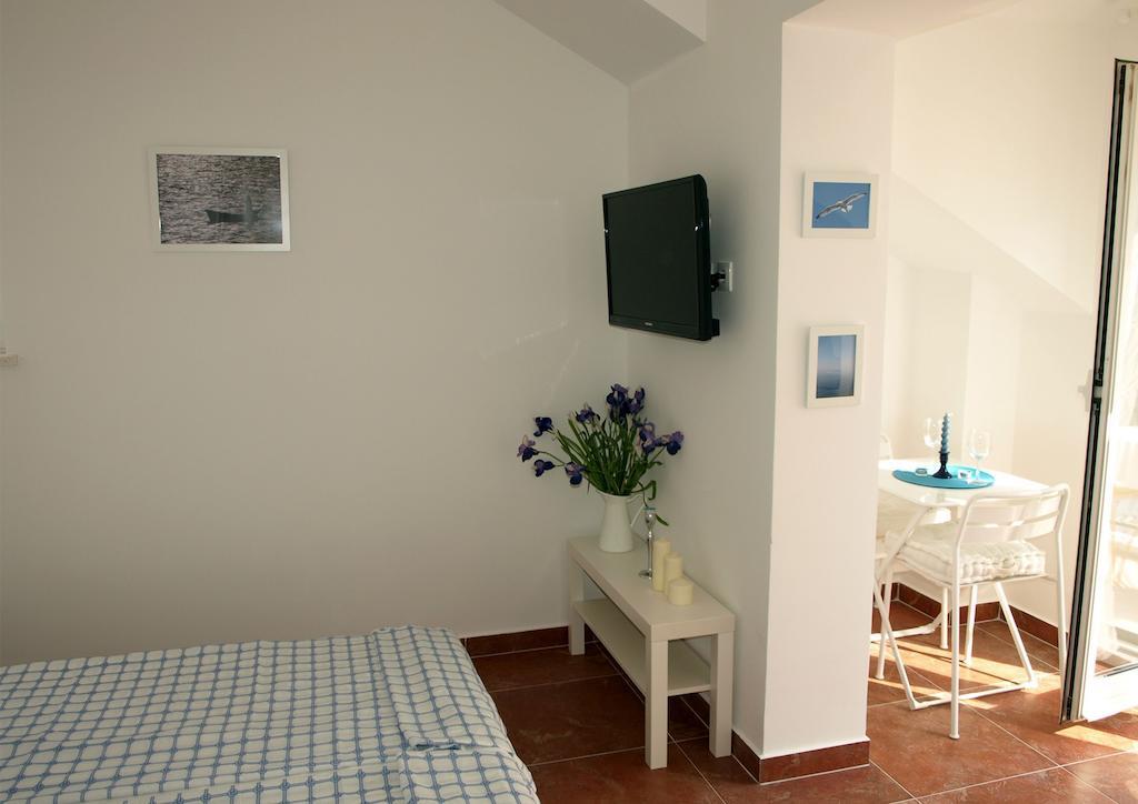 Apartments Issa Makarska Pokój zdjęcie